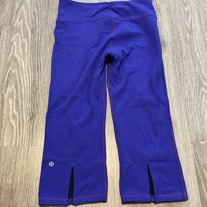 Lululemon reversible cropped leggings black/purple size 6 or 8 - medium no tags